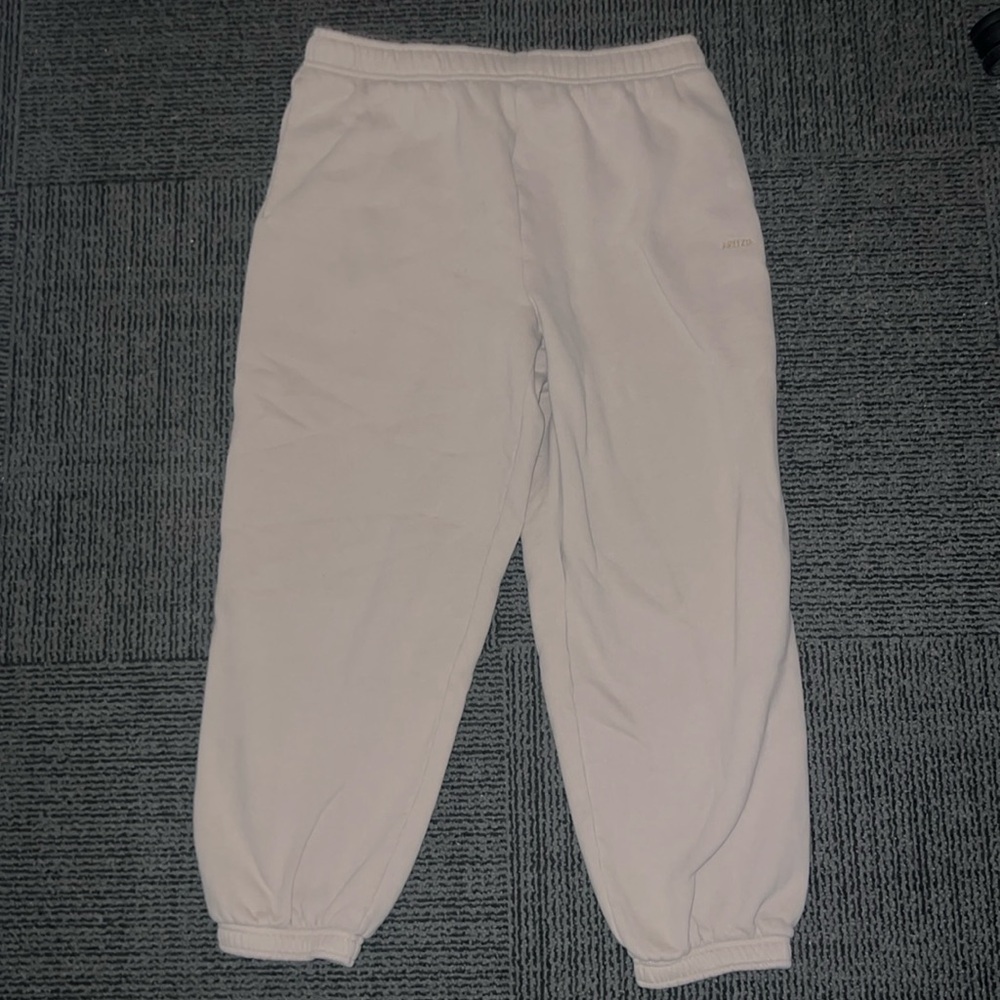 Aritzia sweatpants